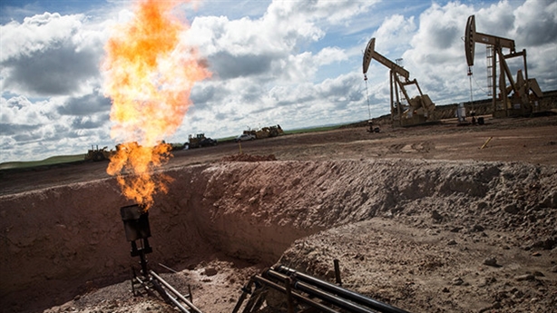 Mỹ giảm khai thác, tăng dự trữ dầu: Nga chơi đúng bài?