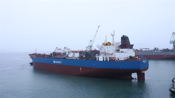 Xây kho ngoại quan xăng dầu ở Vân Phong: Nên làm