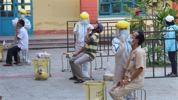 Gia đình 4 người kháng thể với Covid-19: Vừa mừng vừa lo